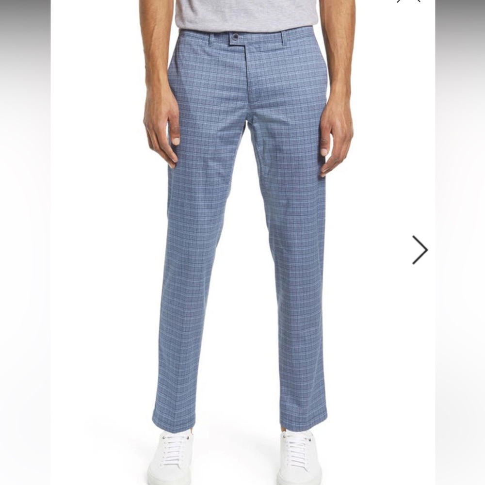 Brax Felix Blue Plaid 32/32. NWT.